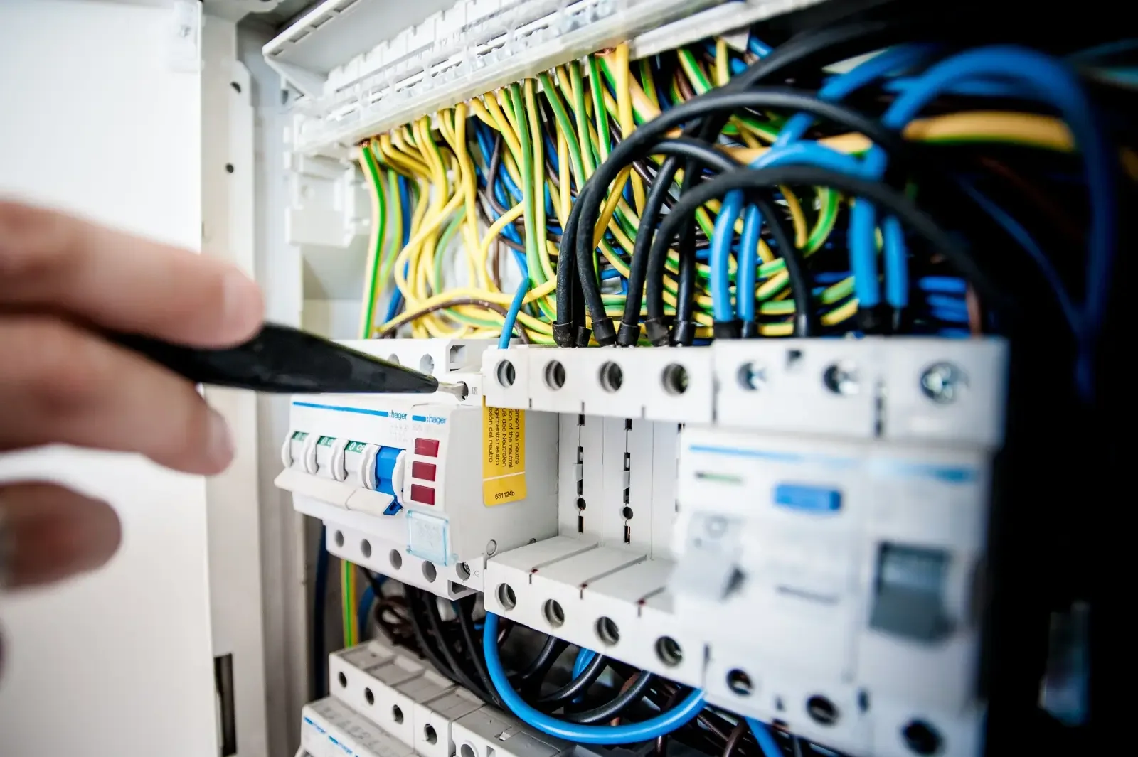 Dépannage de tableau électrique à Cergy